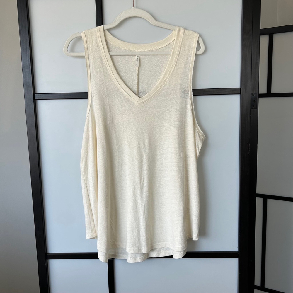 [XL] Mia & Tess Ivory White Linen Poly Blend Soft Flowy V Neck Tank Top *flaw*